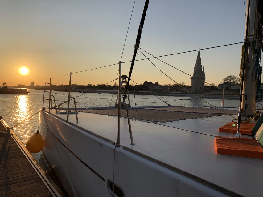 La Rochelle: 2-Hour Sunset Sailing Cruise - Bringing a picnic and planning your evening meal