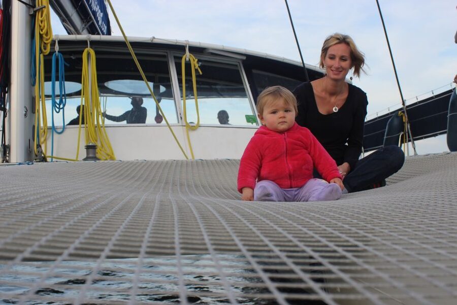 La Rochelle: 2-Hour Sunset Sailing Cruise - Crew, language, and the feel on board