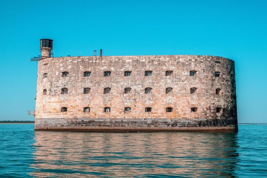 La Rochelle: Boat trip to Fort Boyard (2h00) - Key points to know before sailing