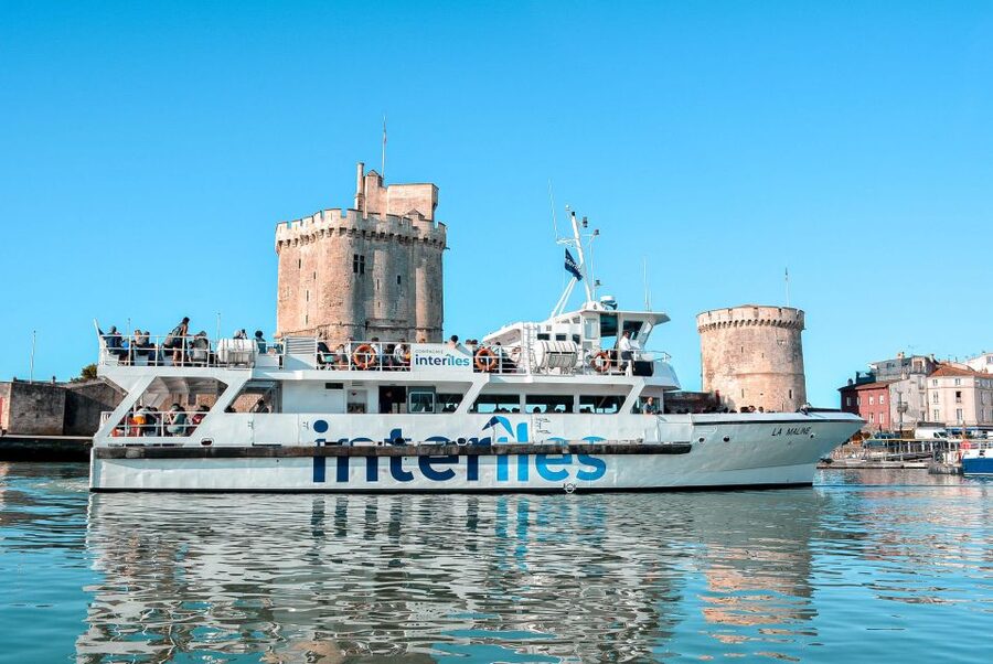 La Rochelle: Boat trip to Fort Boyard (2h00) - Coastal views from La Rochelle to the islands