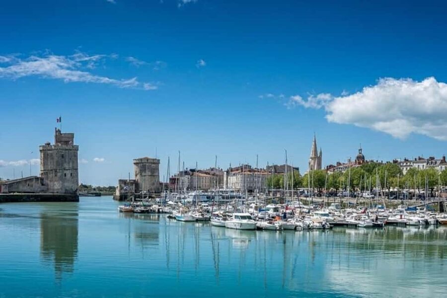La Rochelle : Private Custom Walking Tour With a Local Guide - What the guide adds to the experience