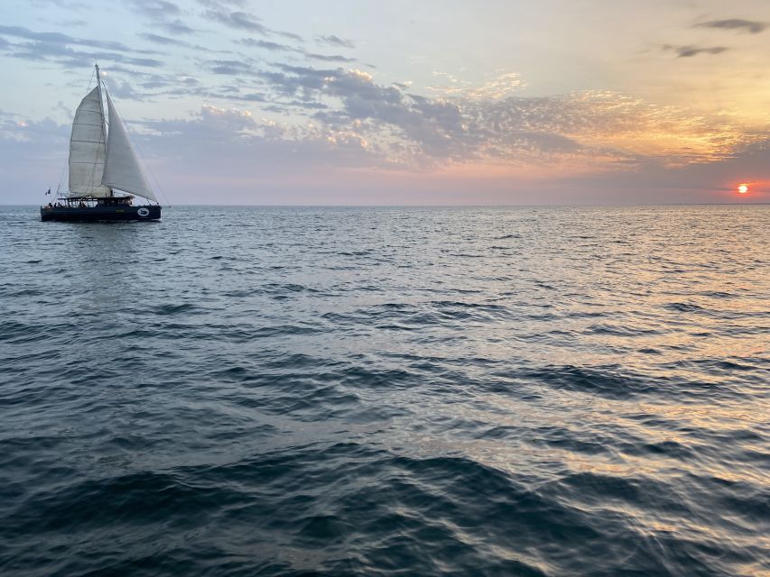 La Rochelle: Sailing Cruise - The moment the engines stop