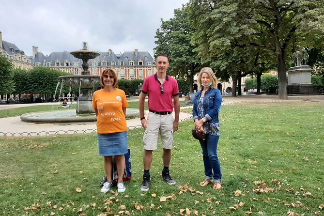 Le Marais/Paris - The Historic, Trendy, Jewish, LGBT district - The Jewish quarter, food shops, and pastry