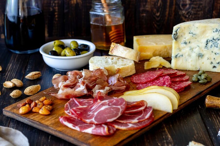 Les Marais: French Tastes and Drinks Private Foodie Tour - Why Le Marais makes a good food tour setting