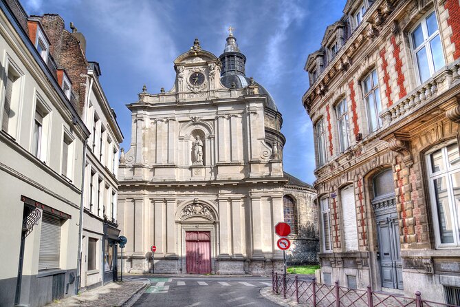 Lille Scavenger Hunt and Highlights Self Guided Audio Tour - Chambre de Commerce: grand civic architecture