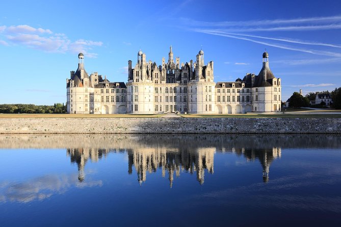 Loire Valley Castles Trip with Chenonceau and Chambord from Paris - Lunch, pacing, and the realities of a 12-hour day