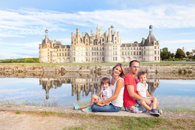 Loire Valley Castles Trip with Chenonceau and Chambord from Paris - Chambord: grand scale and a famous staircase
