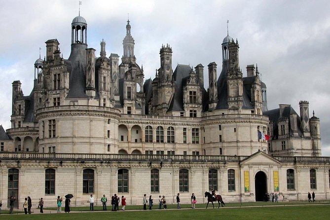 Loire Valley Castles VIP Private Tour: Chambord, Chenonceaux, Amboise - Why this private Loire Valley day trip works