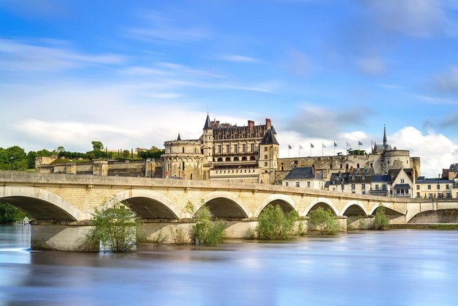 Loire Valley Wine and Castles Small-Group Day Trip from Paris - Chenonceau: the castle built across the river