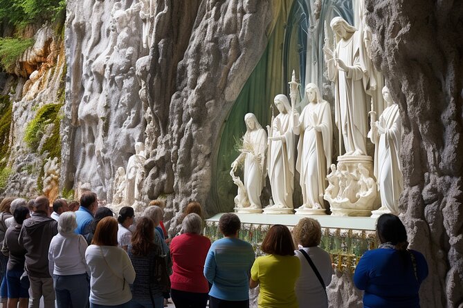 Lourdes, Guided Walking Tour in the Sanctuary - Starting at Place Monseigneur Laurence