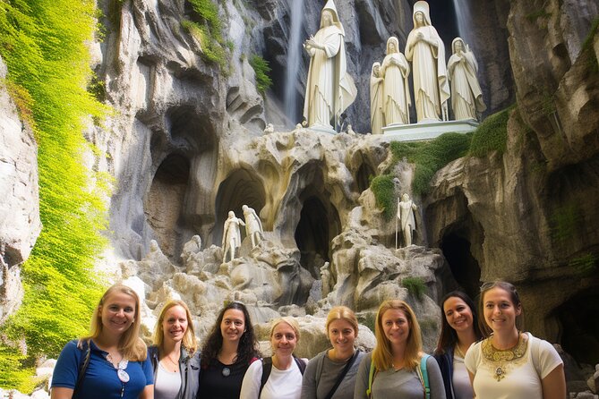 Lourdes, Guided Walking Tour in the Sanctuary - At the grotto where Bernadette saw the Virgin Mary