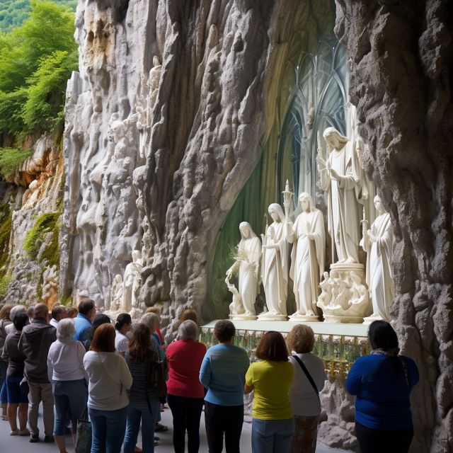 Lourdes: Sanctuary Guided Walking Tour - Why a two-hour introduction works well in Lourdes
