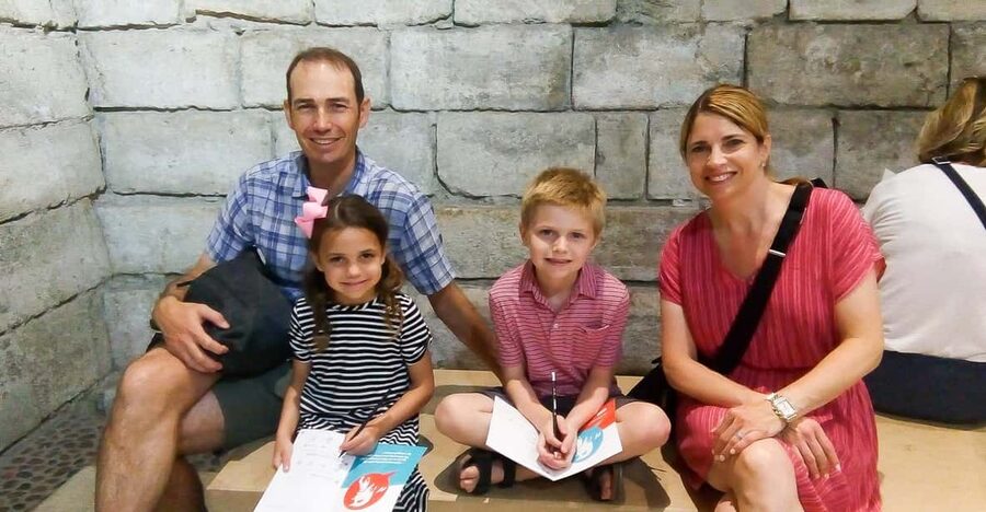 Louvre Guided Treasure Hunt for Families and Kids - The Venus of Milo and the first clues