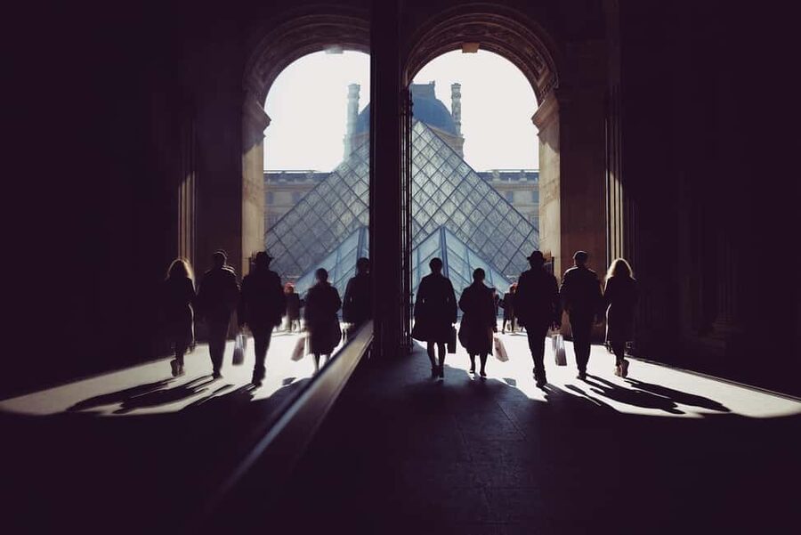 Louvre & Mona Lisa Small Group Tour with Reserved Entry - The French Wing and Delacroix’s Liberty Leading the People