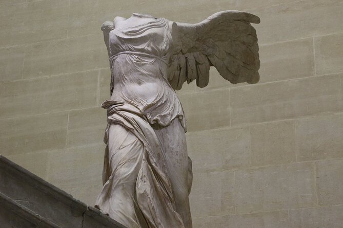 Louvre Museum Access Guided Tour with Mona Lisa - Sculptures That Give the Tour Its Shape