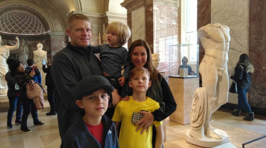 Louvre Museum Child-Friendly Private Tour for Families - Key points for families