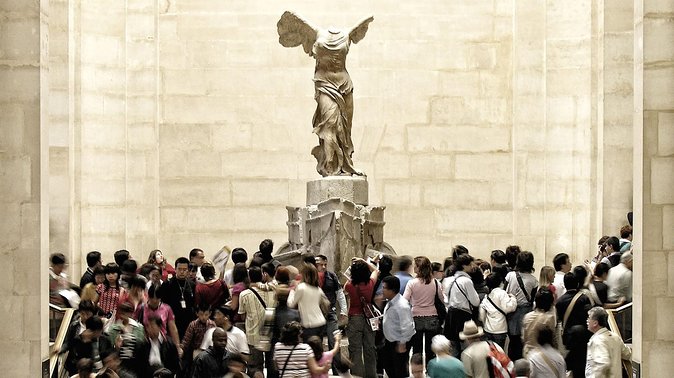 Louvre Museum Guided Tour Options with Timed Entry - What happens on the outdoor Louvre tour
