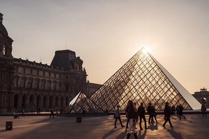 Louvre Museum - Highlights Tour with Mona Lisa - What this Louvre tour is really selling