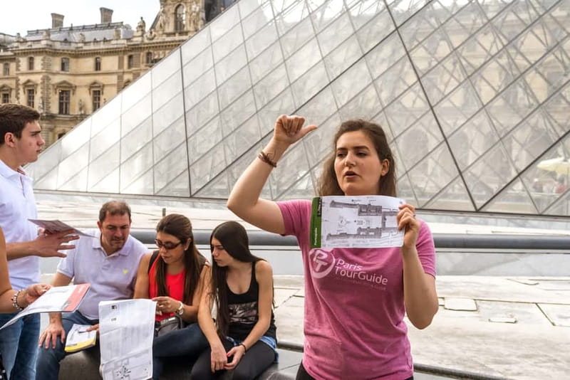 Louvre Museum: Skip-the-Line Small Group Guided Tour - Why a guided Louvre visit makes sense