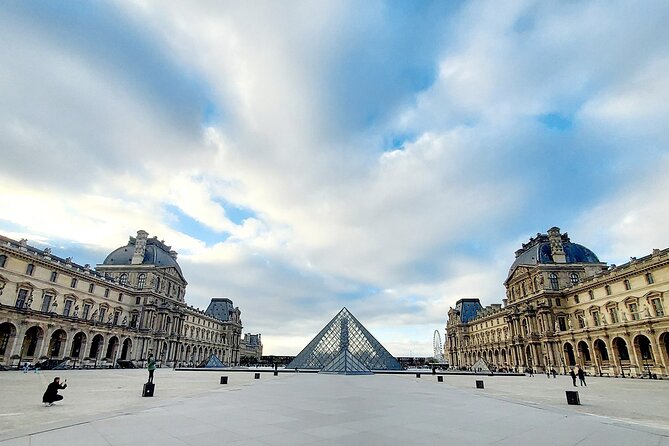Louvre Museum Timed Entry Ticket - Optional Private Guide - Choosing between self-guided and private guided entry