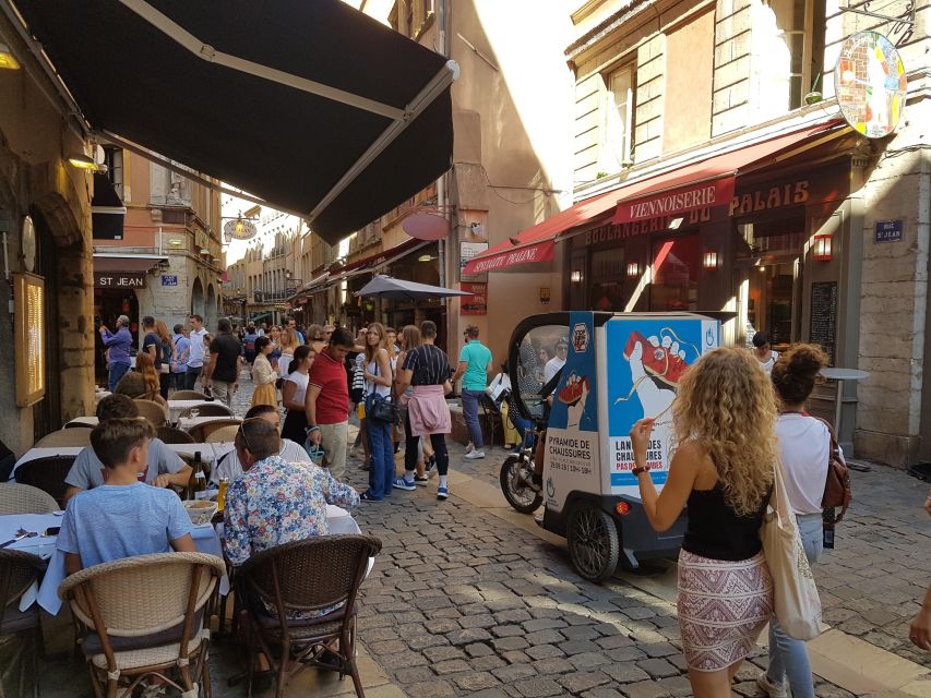 Lyon: 1 or 2-Hour Pedicab Tour - Saint-Jean Cathedral and Lyon’s Religious Center