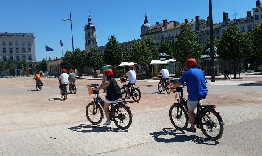 Lyon: 2-Hour Electric Bike Tour with a Local Guide - The Guides Make the Difference