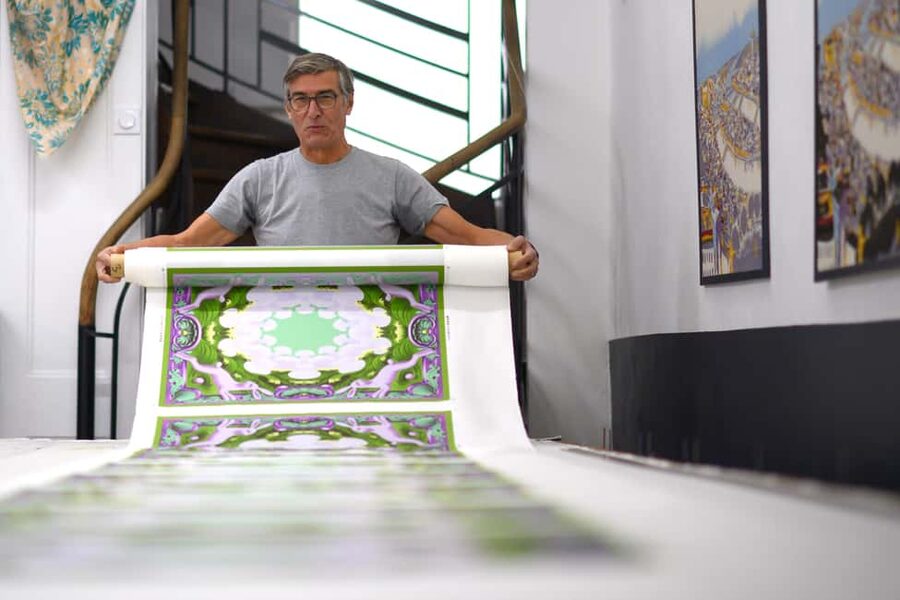 Lyon: Create your own traditional Lyonnais silk square - Who Will Enjoy This Activity Most?
