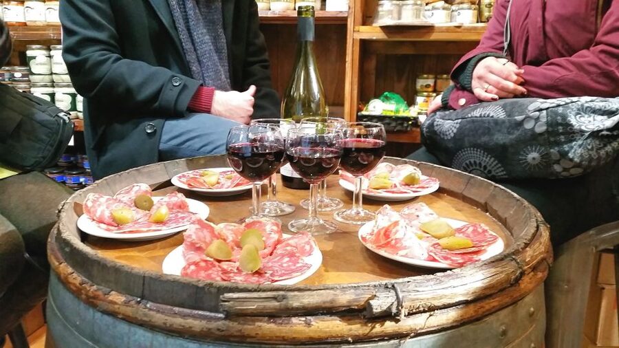 Lyon: Food Walking Tour with a Local Guide - Chocolates, beer, or seasonal ice cream