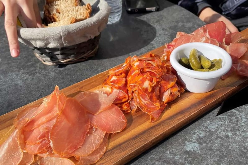 Lyon: Guided Food Tour with Tastings - Key points at a glance
