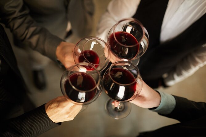 Lyon Music & Wine tasting - Finishing at the Fresque des Lyonnais