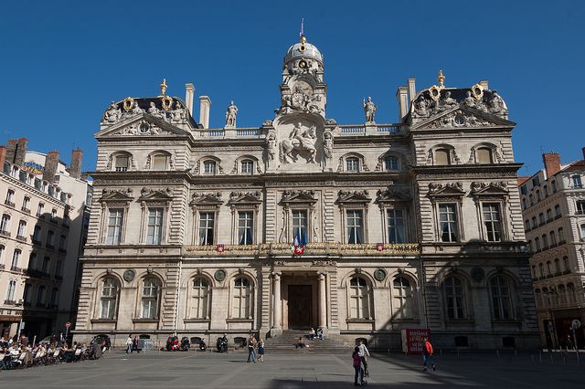 Lyon: Old District Private Guided Walking Tour - Starting at Place Saint-Jean