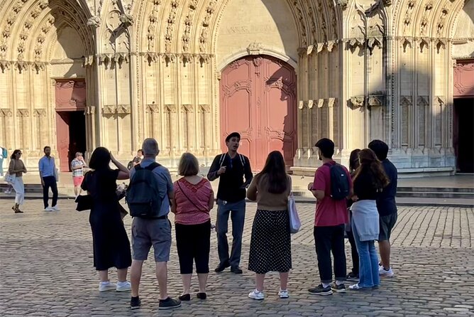 Lyon's History and Must-Sees with a Local! (English Walking Tour) - Rue du Bœuf and Lyon’s serious food traditions