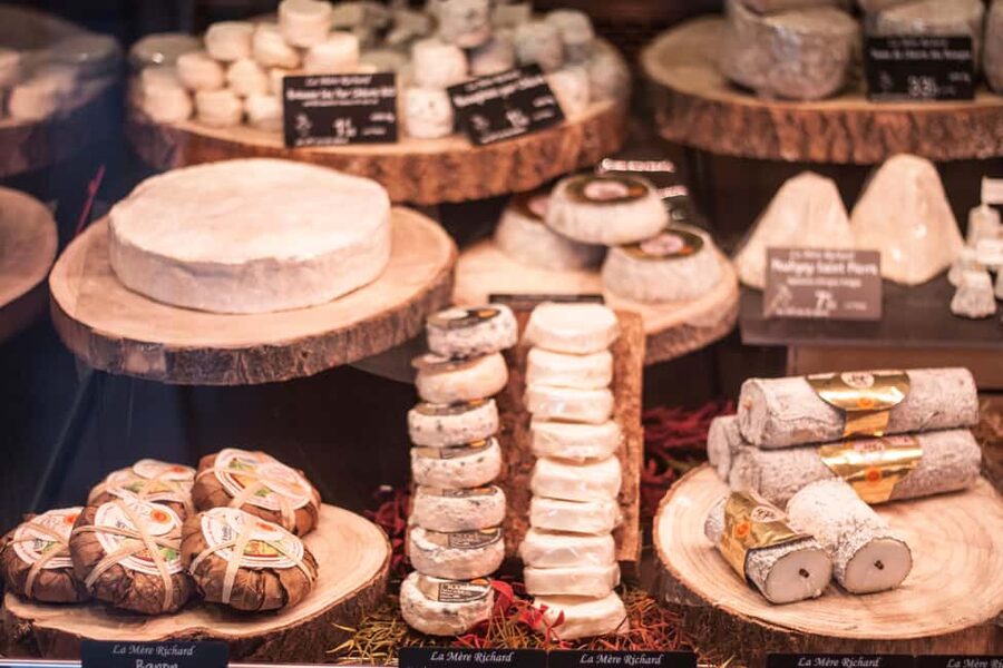 Lyon: Secret Food Tour - Starting in Vieux Lyon at the Temple of Change