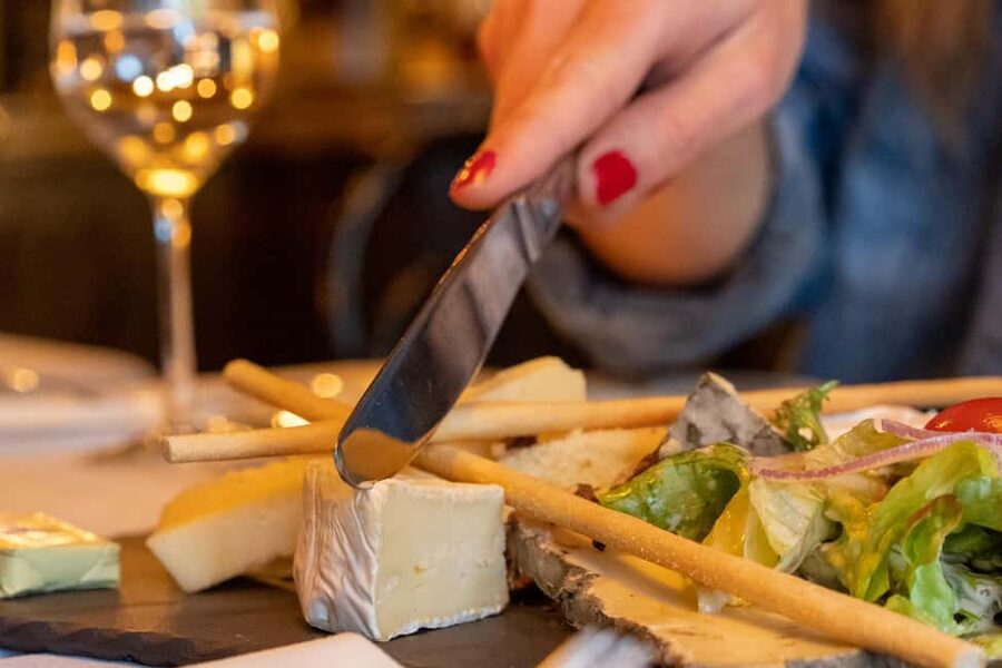 Lyon Sunset Food Tour: Full Meal of Lyon’s Best Bites - Key points at a glance