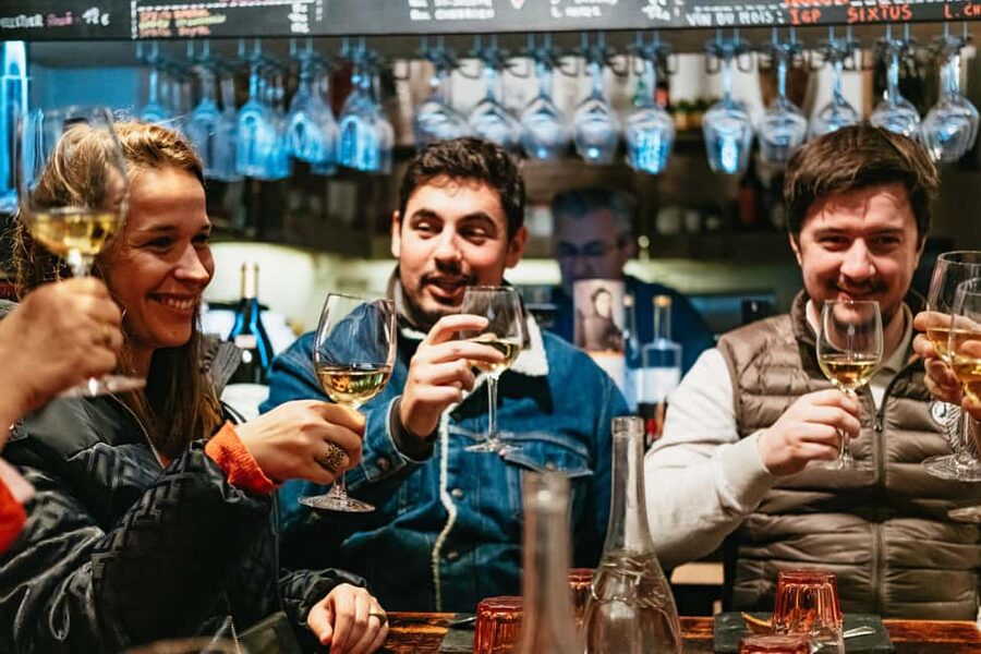 Lyon: Vieux Lyon Food Tasting Walking Tour - Key points at a glance