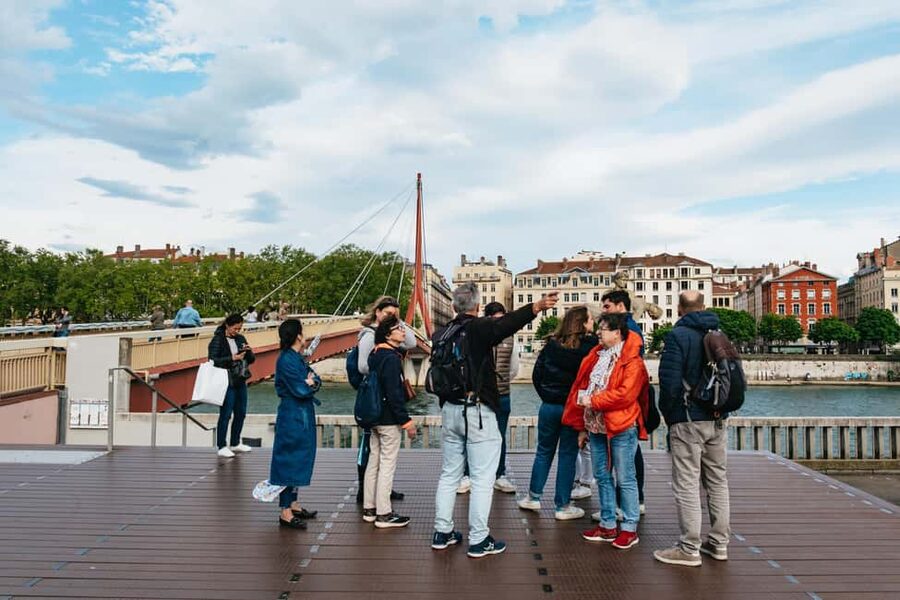 Lyon: Vieux Lyon Food Tasting Walking Tour - Should you book the Vieux Lyon Food Tasting Walking Tour?
