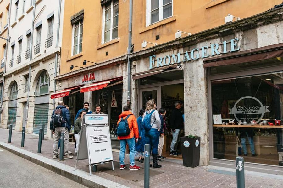 Lyon: Vieux Lyon Food Tasting Walking Tour - The best time to schedule it