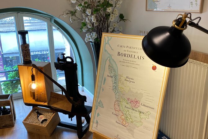 Make your own cuvée of Bordeaux wine - The bottle labeled with your name