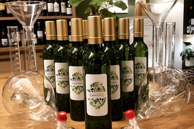 Make your own cuvée of Bordeaux wine - Who will enjoy this Bordeaux workshop most?