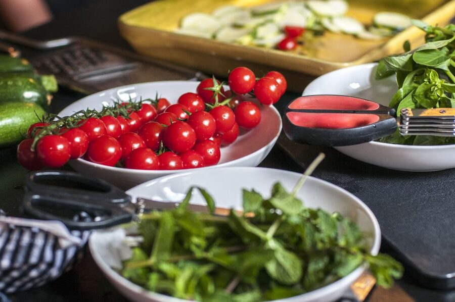 Market Visit and Cooking Class with a Parisian Chef - Should you book Market Visit and Cooking Class with a Parisian Chef?