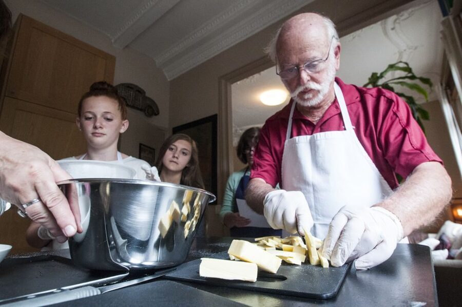 Market Visit and Cooking Class with a Parisian Chef - What the $261 price really covers