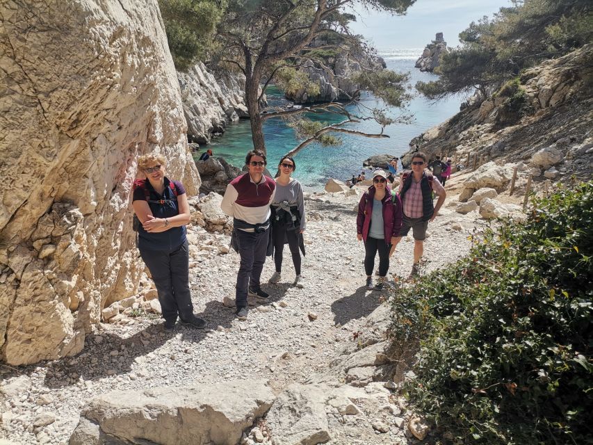 Marseille: Calanques National Park Guided Hike with Picnic - What the walking feels like