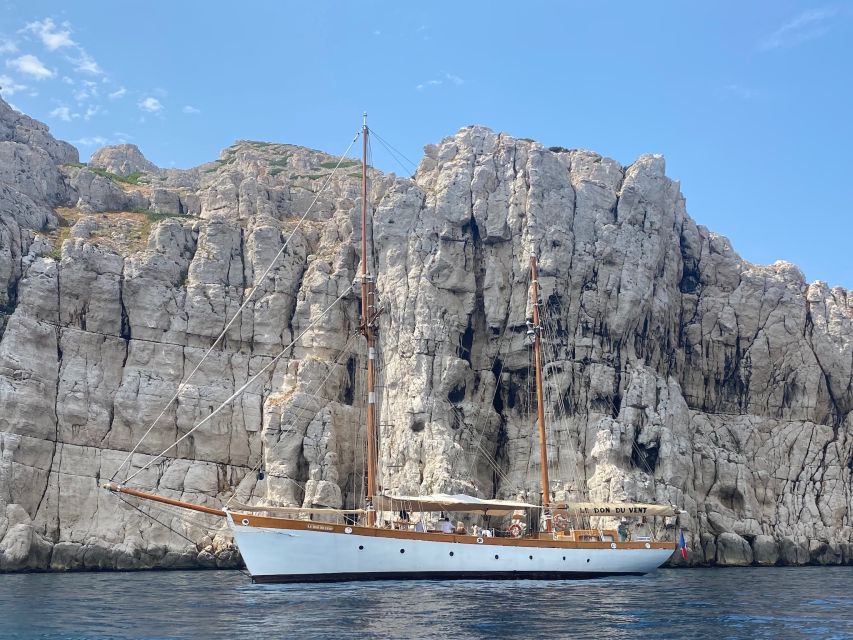Marseille: Calanques Sailing Day Trip with Lunch and Wine - What the yacht feels like during a seven-hour day