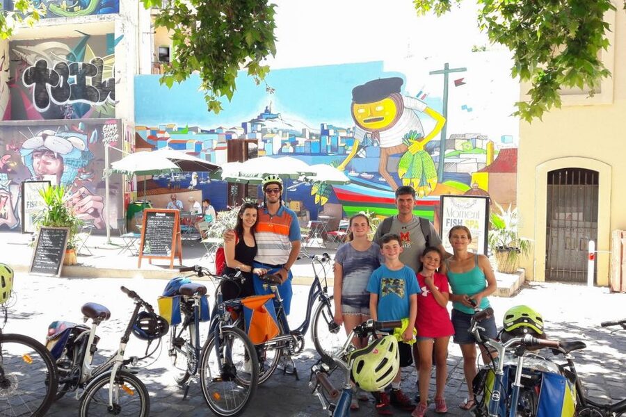 Marseille: City Highlights Guided Half-Day E-Bike Tour - Guides, bikes, and group atmosphere