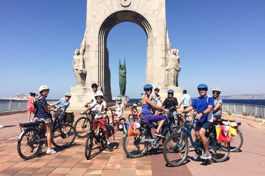 Marseille: City Highlights Guided Half-Day E-Bike Tour - Starting among Le Panier’s old lanes