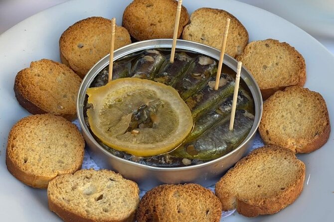 Marseille Food Tour – Full Meal of Local Tastes by Do Eat Better - The guide can make or break the afternoon