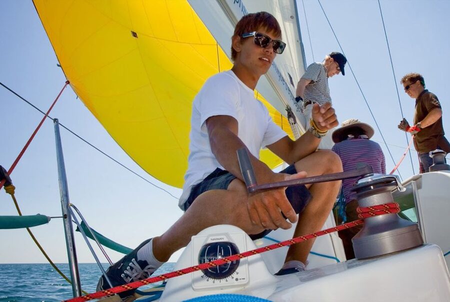 Marseille: Frioul Calanques Sailing Trip - Frioul coves and limestone cliffs
