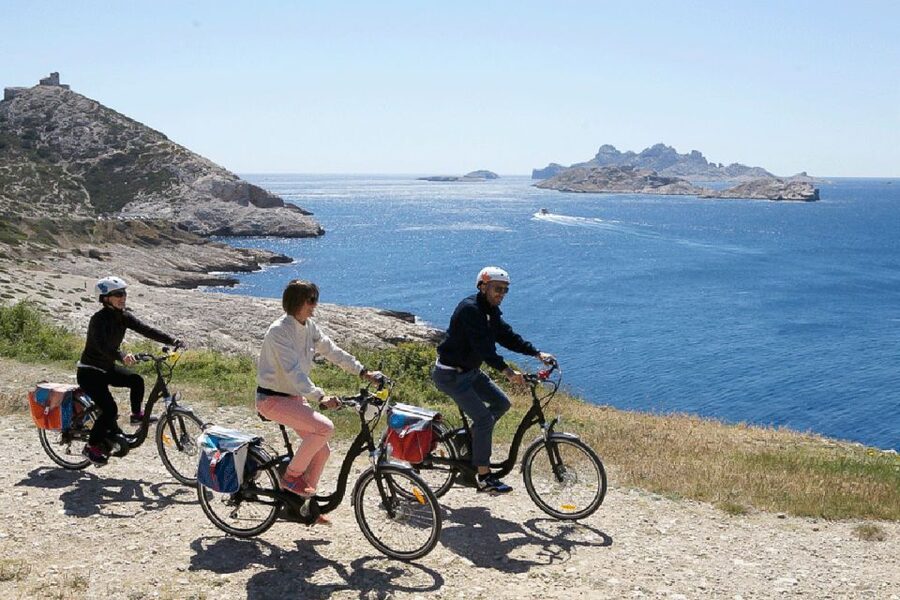 Marseille: Full-Day Guided E-Bike Coast & Calanques Tour - Who should book this ride?
