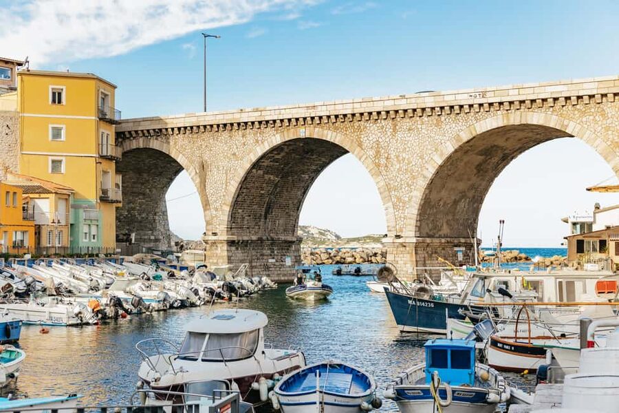 Marseille: Guided Off-the-Beaten-Path Neighborhood Walk - Bompard, Vauban, and Roucas Blanc