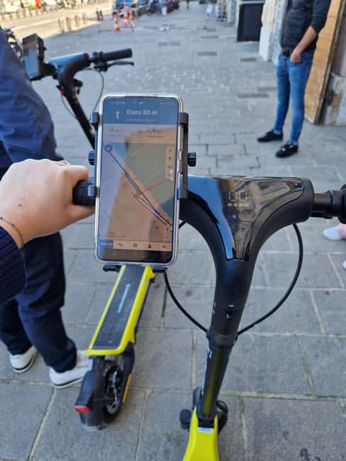Marseille: Self-Guided Smartphone Tour by E-Scooter - Key points at a glance